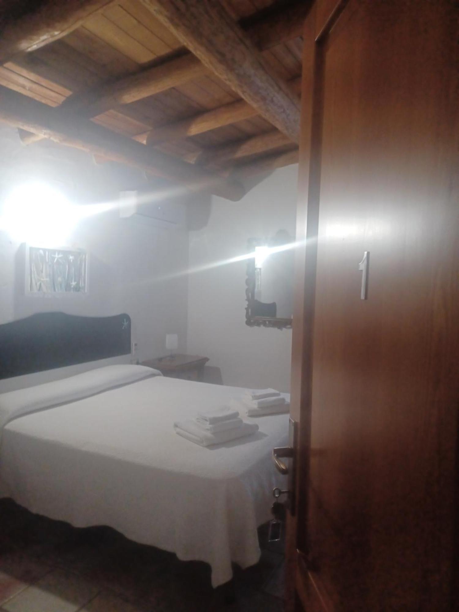 B&B Helios Il Tuo Relax In Sardegna サン・テオドーロ エクステリア 写真